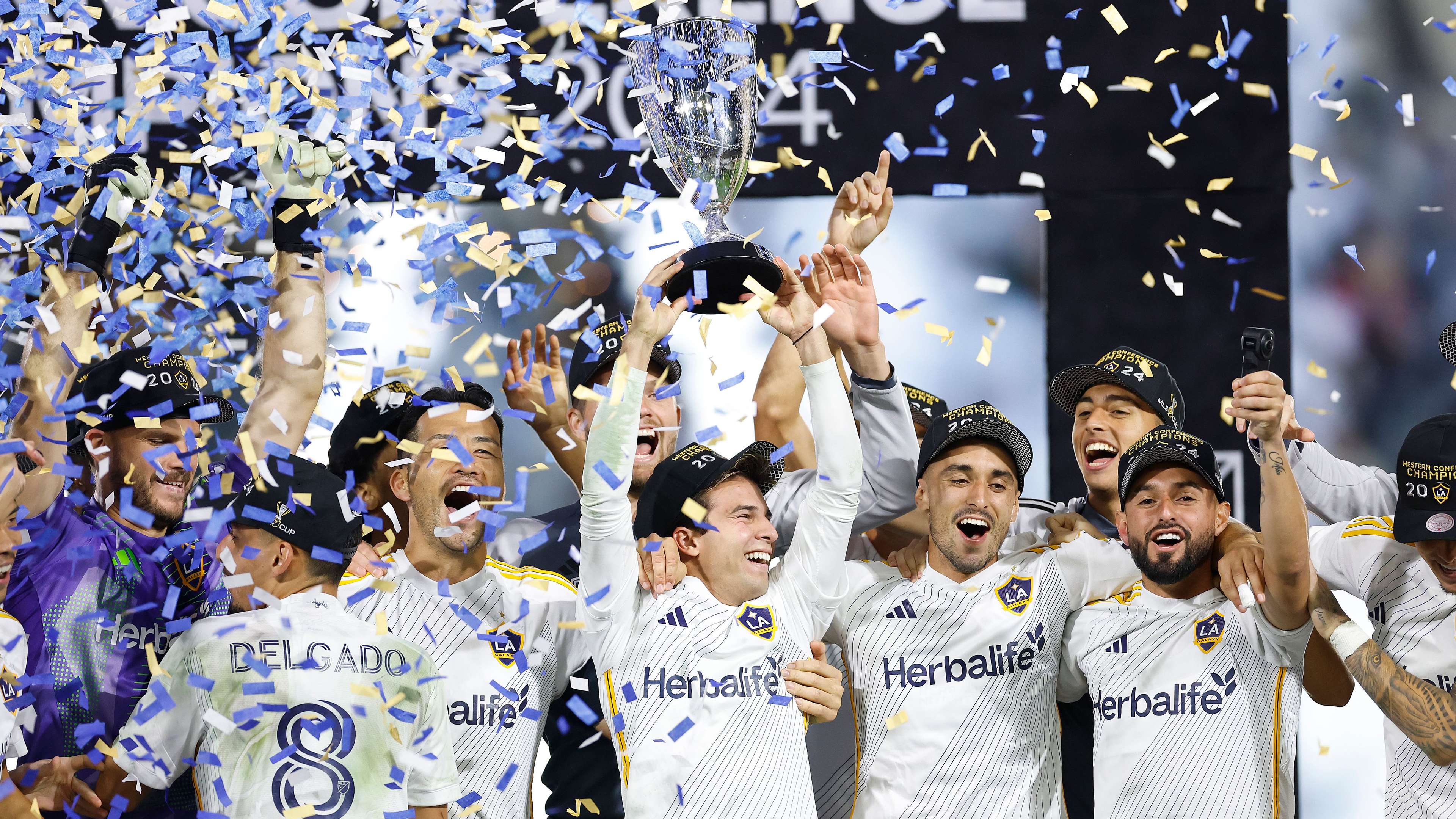 中崭露头角 中崭露头角