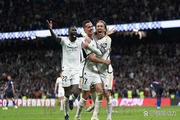 戴维斯不优先考虑皇马 愿与其他俱乐部对话 戴维斯不优先考虑皇马 愿与其他俱乐部对话